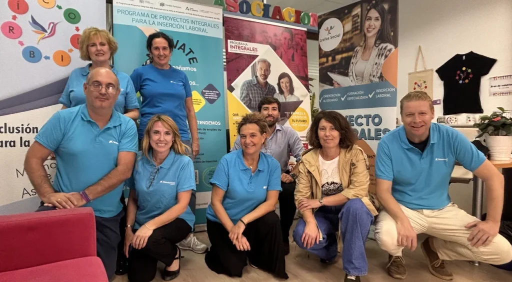 Grafos Social visita la asociación Colibrí junto a la Fundación de La Caixa